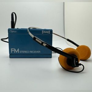 Caprice LW6000 Blue Portable 88 -108MHz FM Stereo Radio Receiver With Headphones